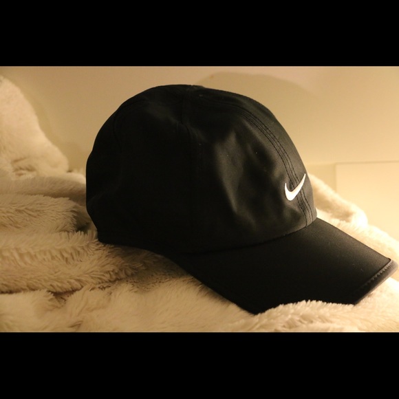 Nike Accessories - Selling clothing items I don’t wear